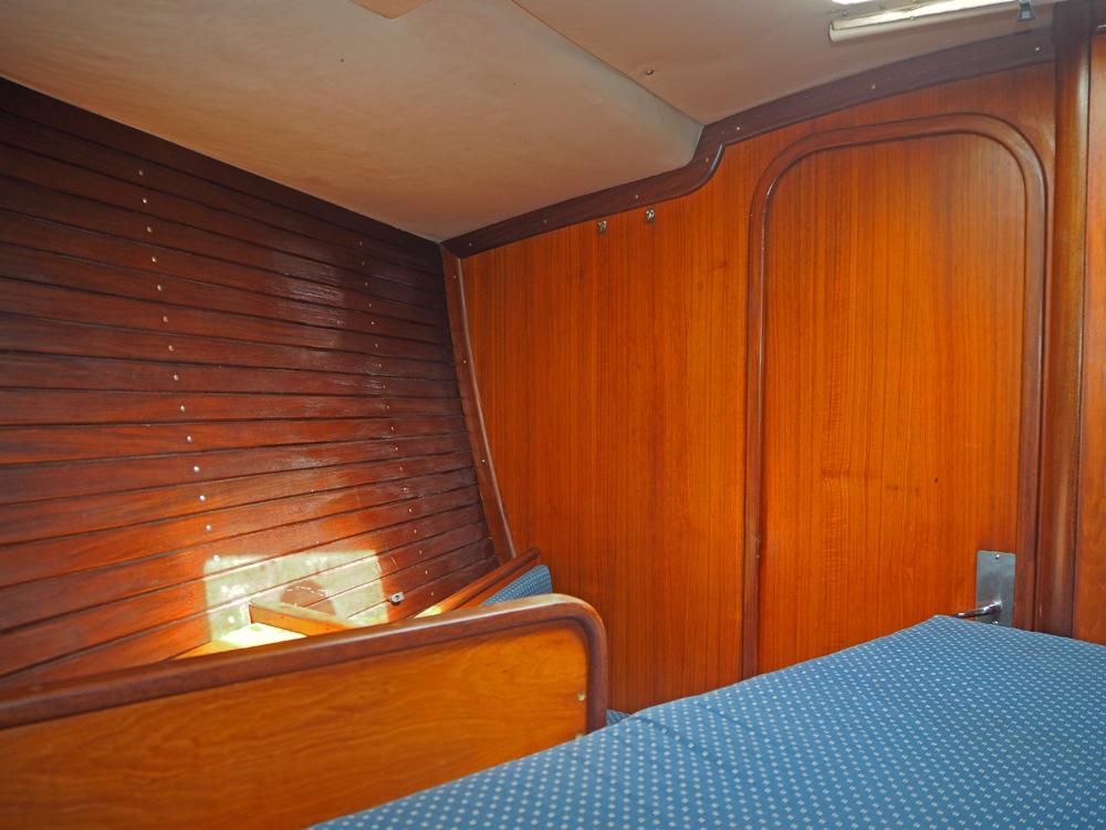 Cabin en avant, H&eacute;bergements